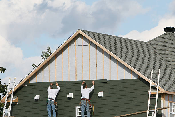 Professional Wood Siding technician working in Bristol, IN